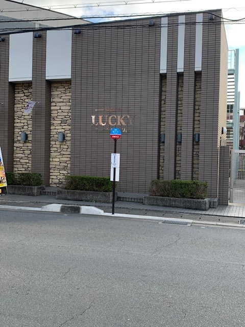 路線バスの新しいバス停が出来ていました。