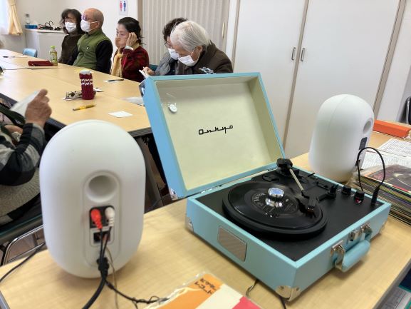 懐かしい曲であの日の思い出を ~花園団地なかよし会 レコード鑑賞会~